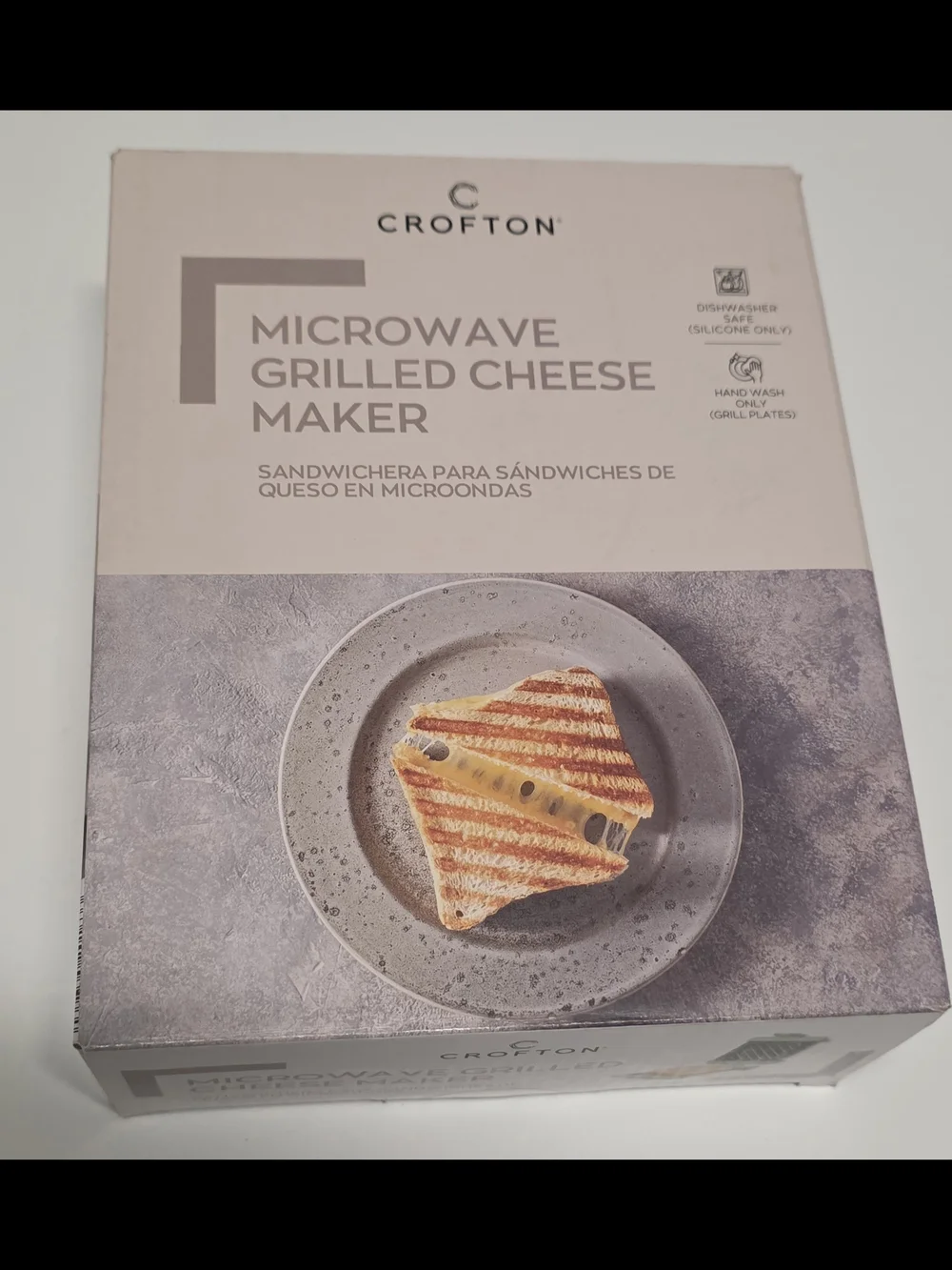 Crofton Microwave Grilled Cheese Maker Green Black Silicone Metal